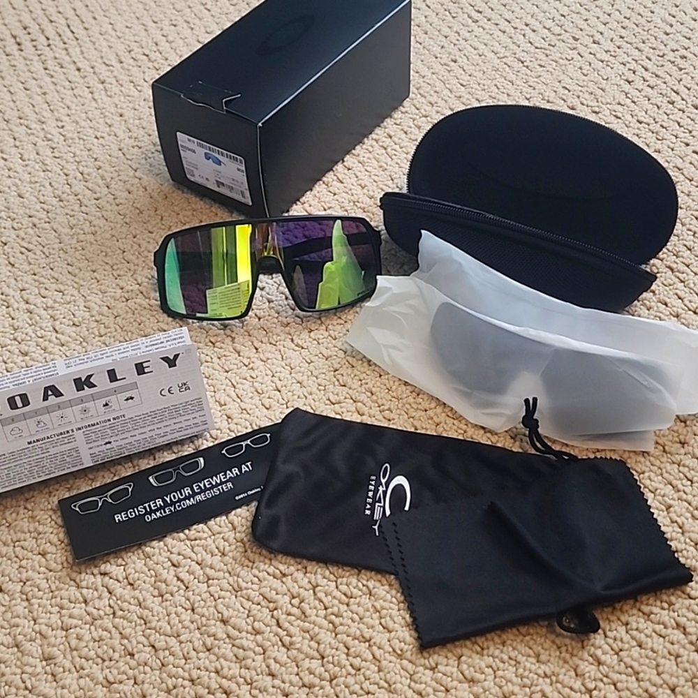 Oakley Sutro Sunglasses PRIZM reg size